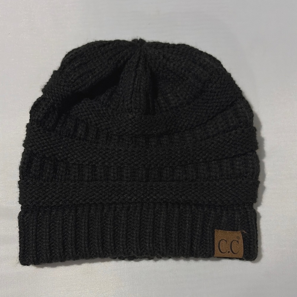 CC Exclusives Black Cable Knit Beanie Slouchy Winter Hat Ribbed Cuff Logo Patch